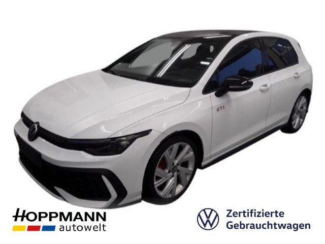Volkswagen Golf 2025