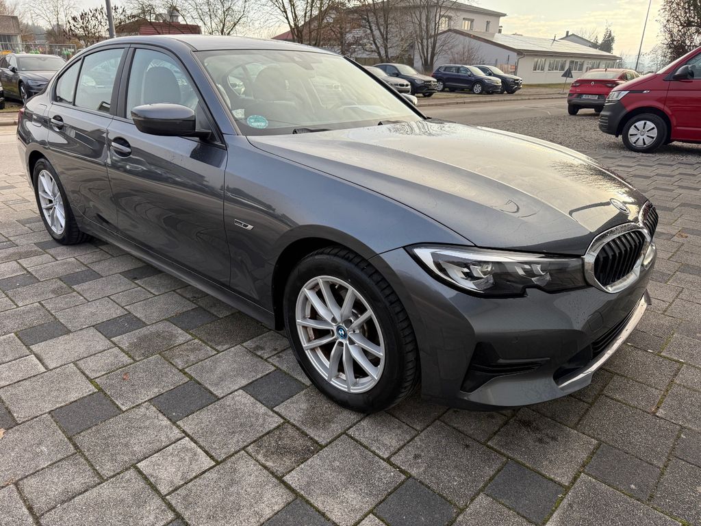 BMW 320 2022
