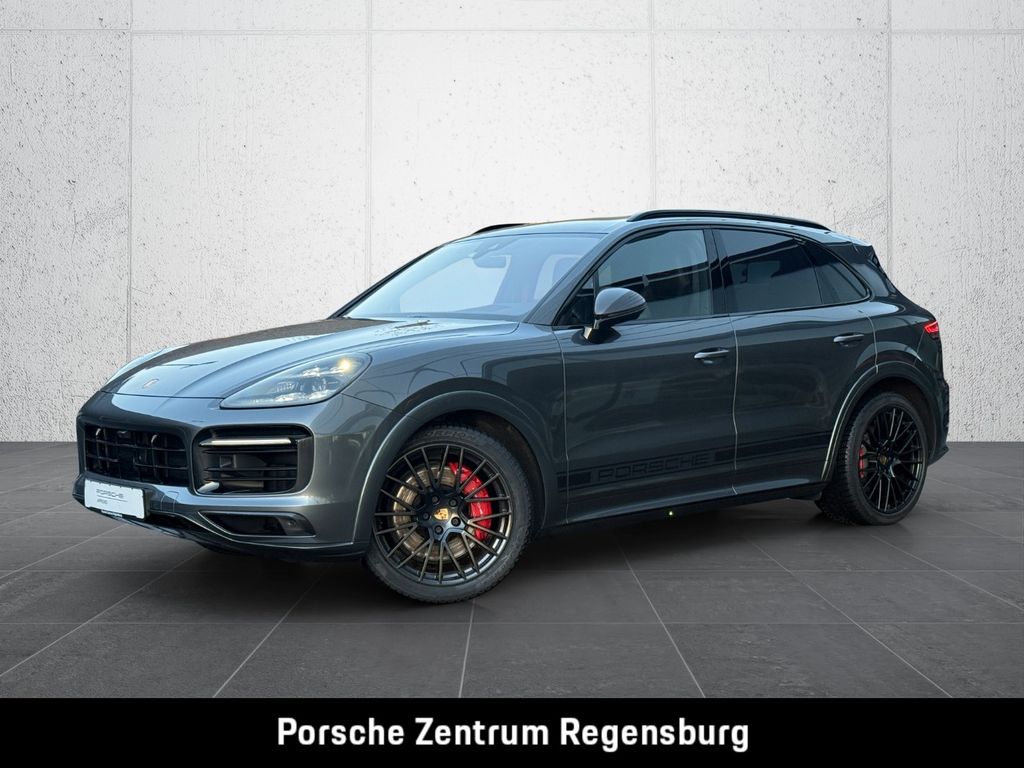 Porsche Cayenne 2021