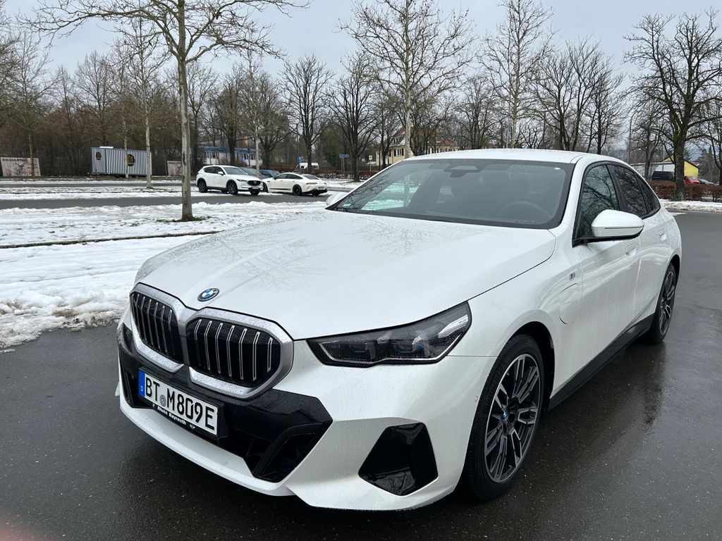 BMW 550 2024