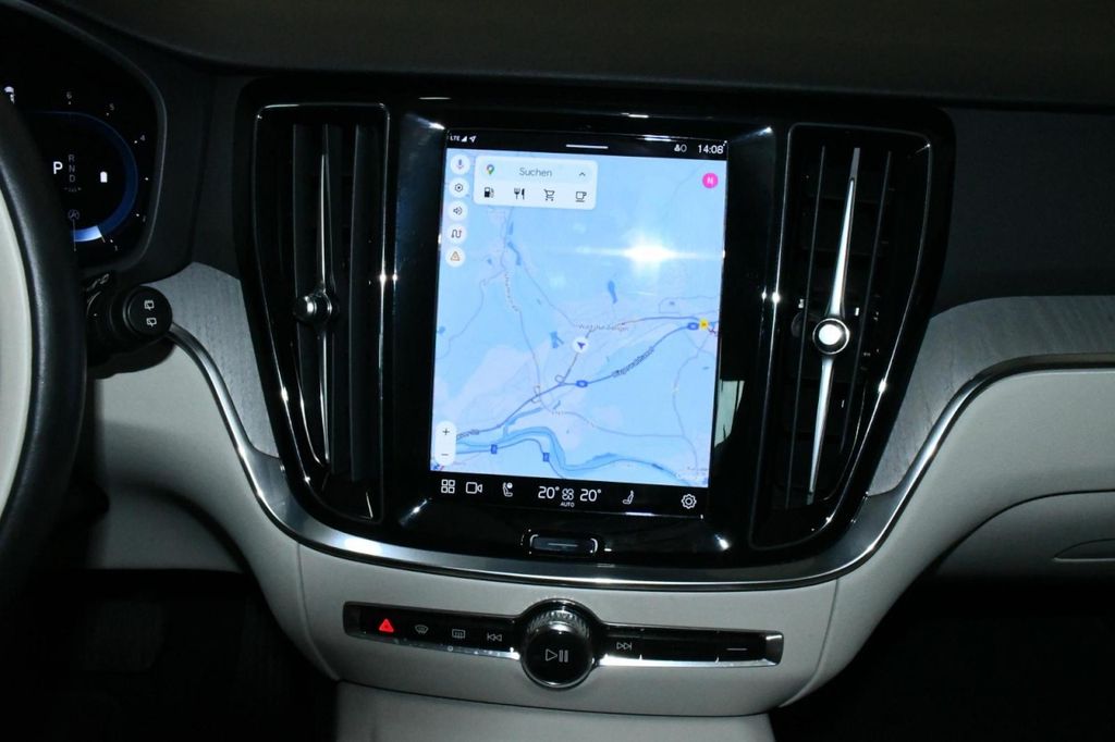 Volvo V60 Cross Country 2023