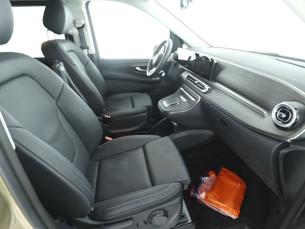 Mercedes-Benz EQV 2025