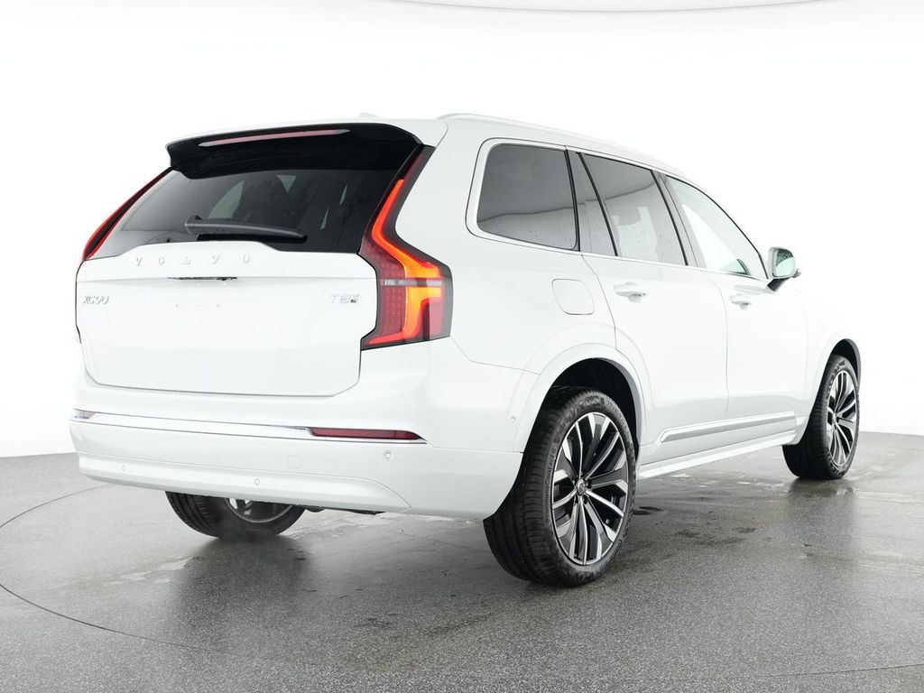 Volvo XC90 2025