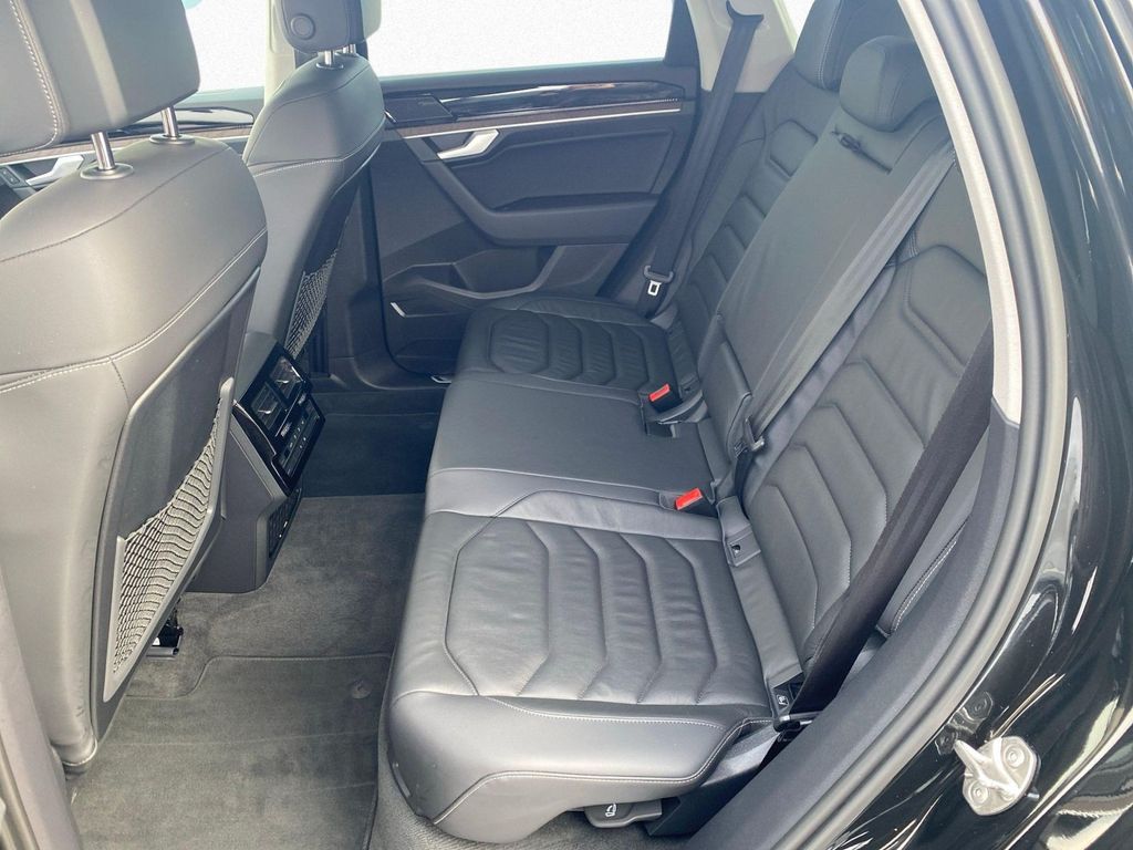 Volkswagen Touareg 2025