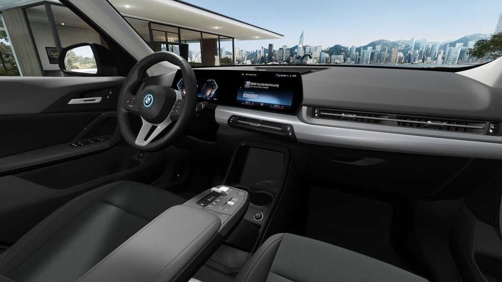 BMW iX1