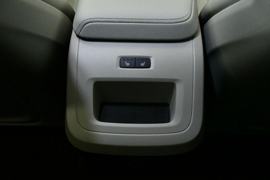 Volvo V60 Cross Country 2023