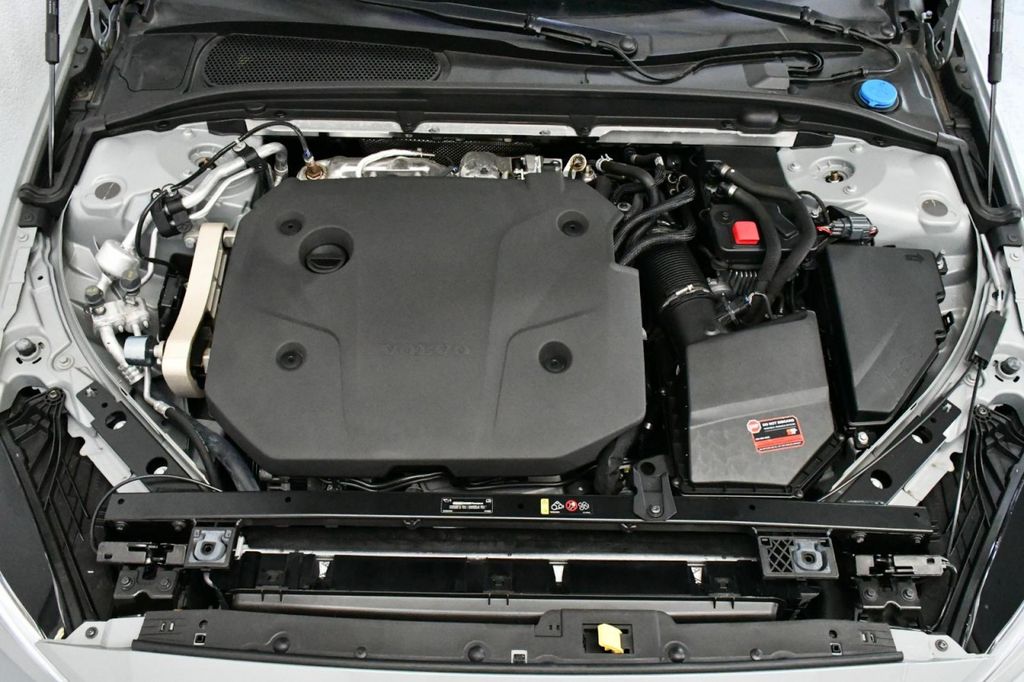 Volvo V60 Cross Country 2023