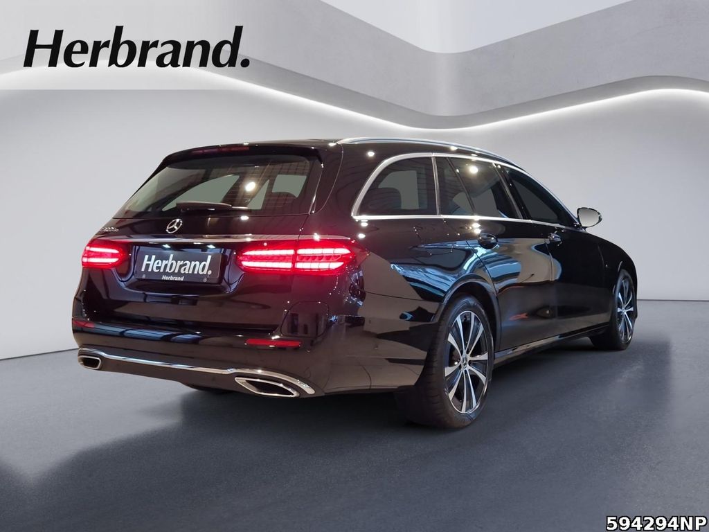 Mercedes-Benz E 300 2021