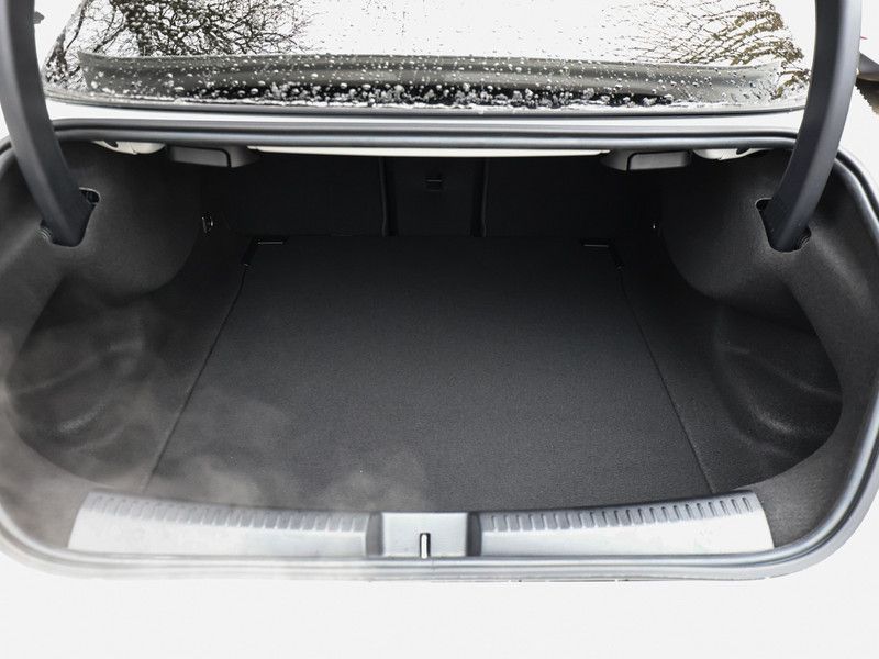 Mercedes-Benz CLA 200 2025