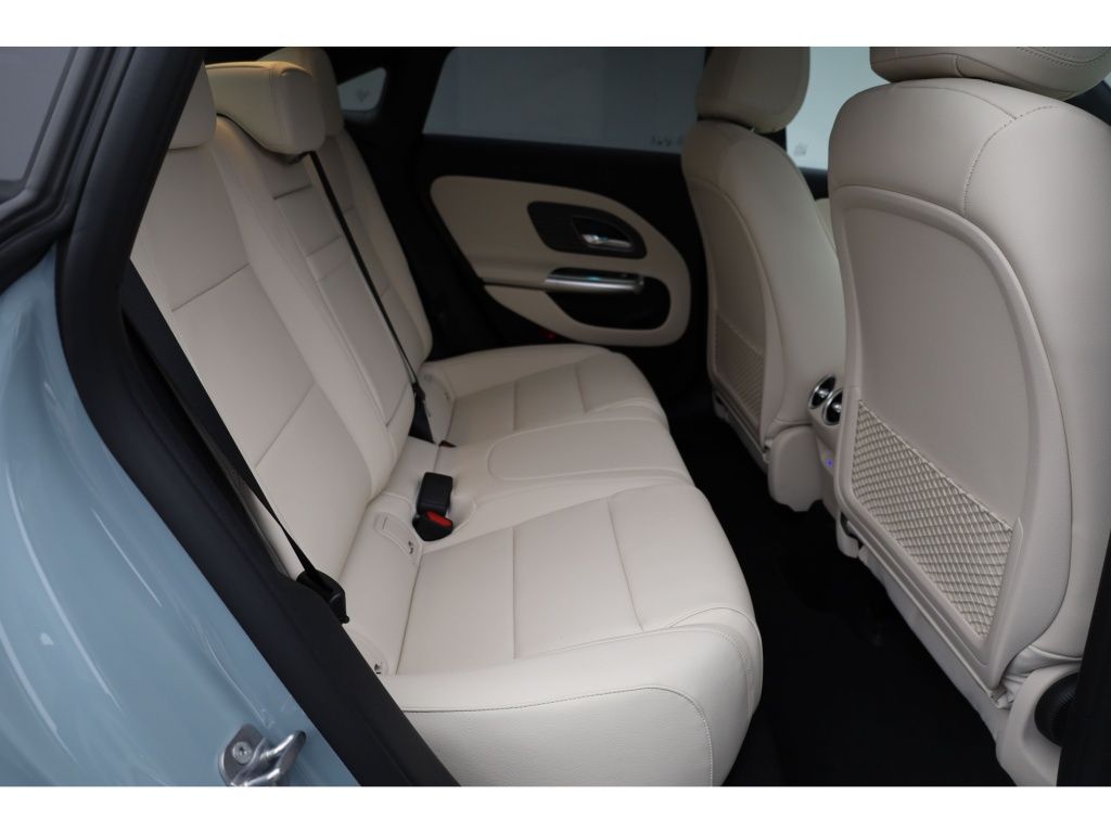 Mercedes-Benz CLA 250 2026