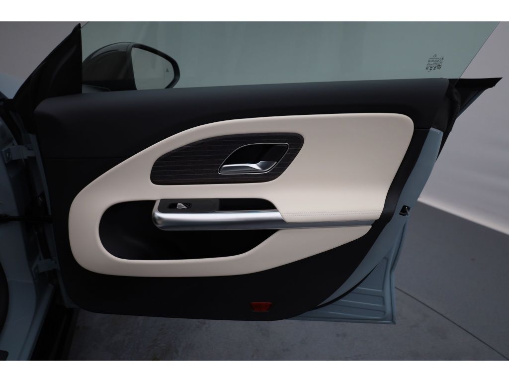 Mercedes-Benz CLA 250 2026