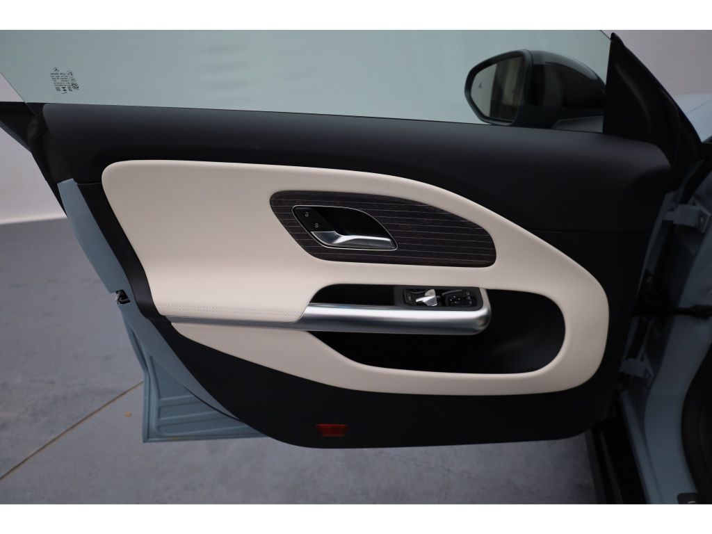 Mercedes-Benz CLA 250 2026