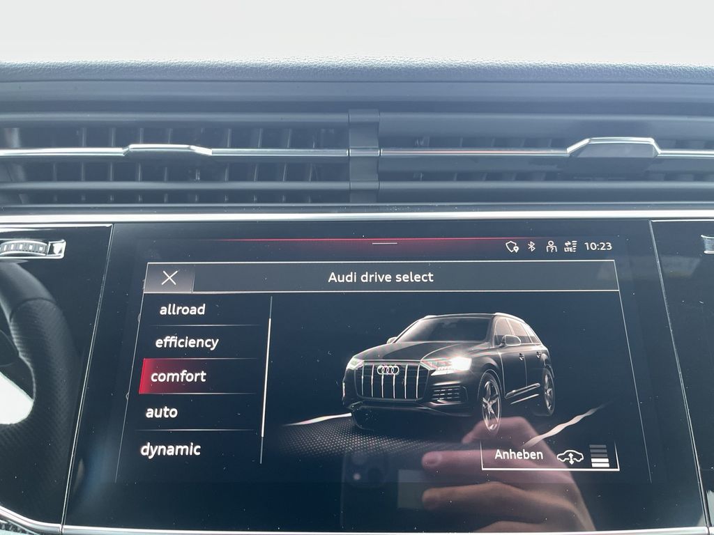 Audi SQ7 2023