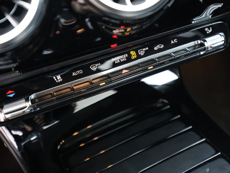 Mercedes-Benz CLA 200 2025