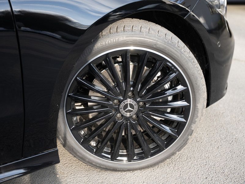 Mercedes-Benz CLA 200 2025