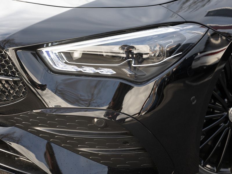 Mercedes-Benz CLA 200 2025