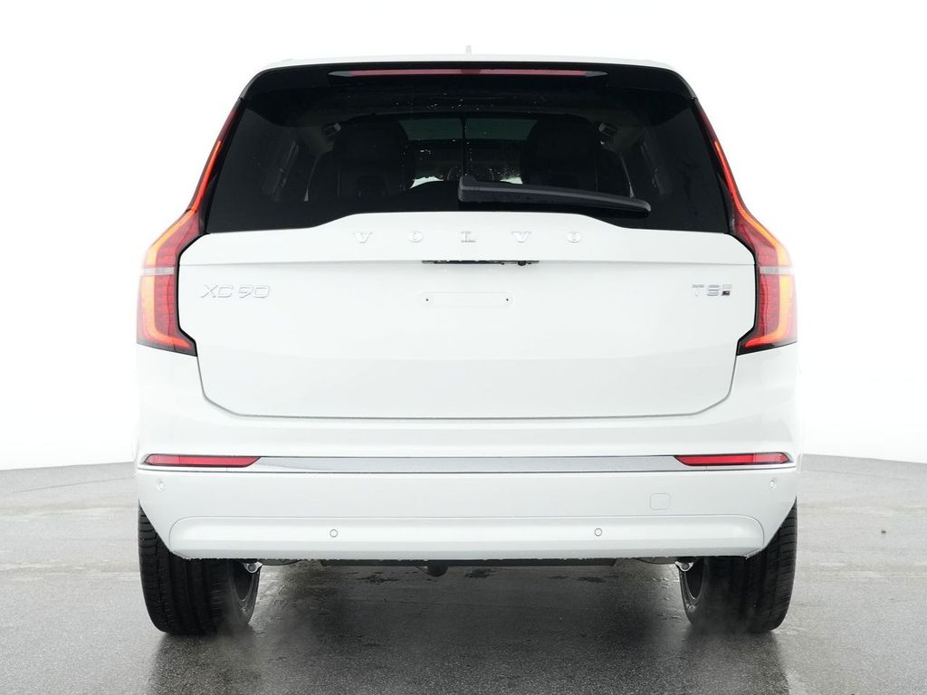 Volvo XC90 2025