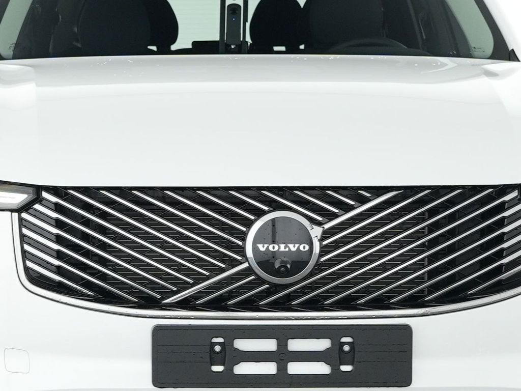 Volvo XC90 2025