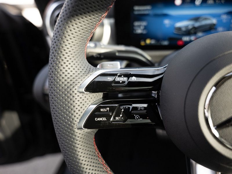 Mercedes-Benz CLA 200 2025