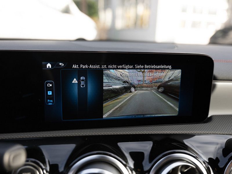 Mercedes-Benz CLA 200 2025