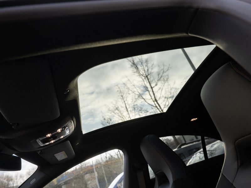 Mercedes-Benz CLA 200 2025