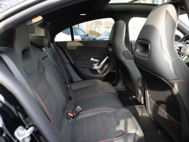 Mercedes-Benz CLA 200 2025