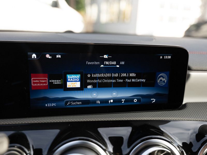 Mercedes-Benz CLA 200 2025