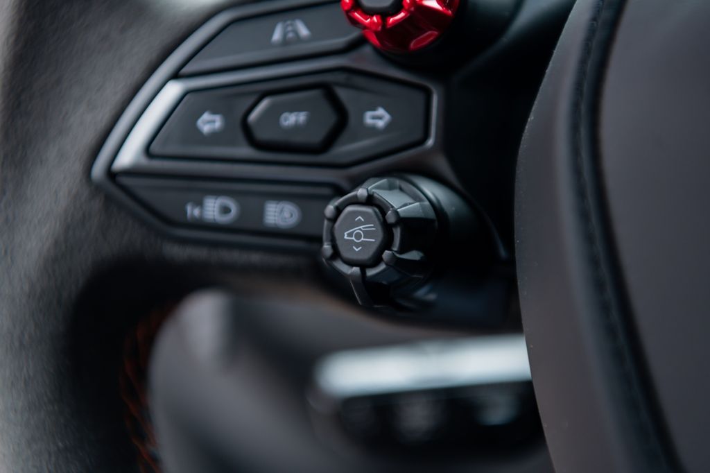 Lamborghini Revuelto 2025