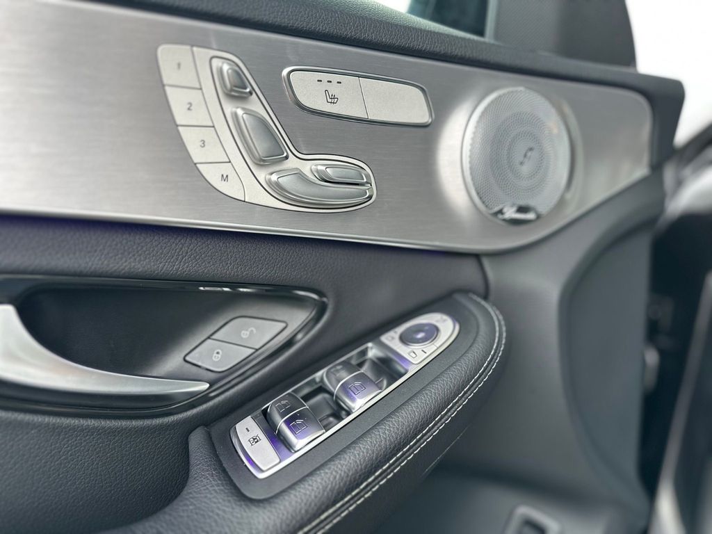 Mercedes-Benz C 300 2020