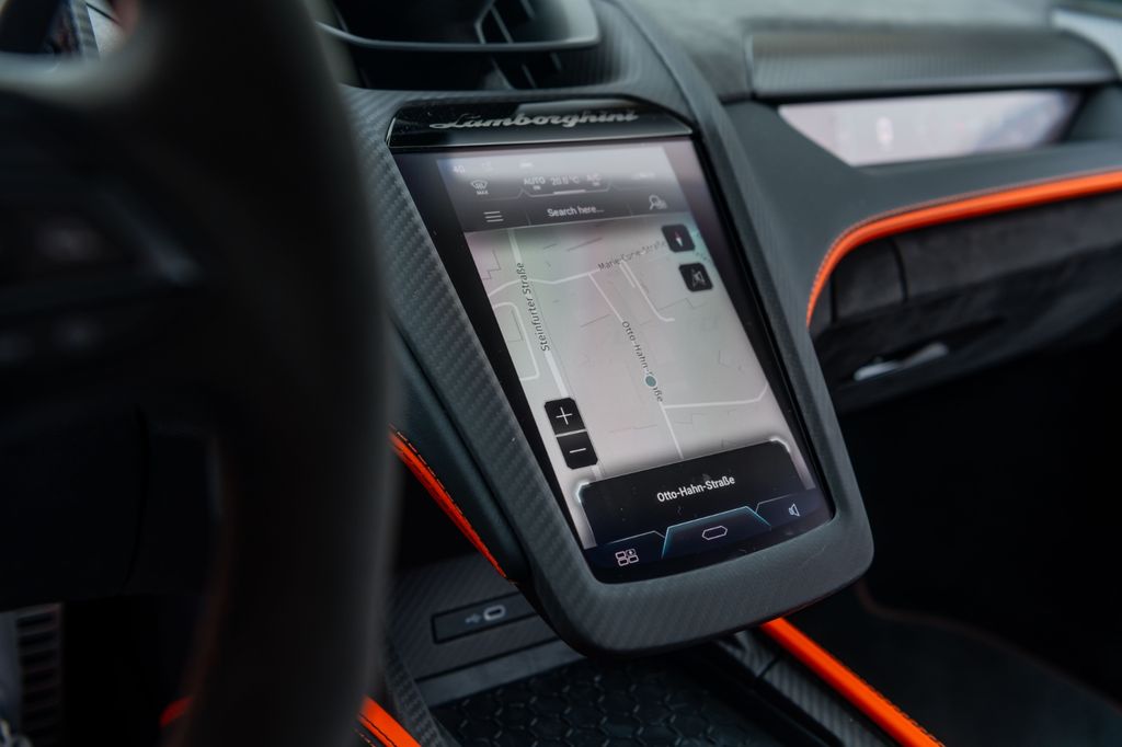 Lamborghini Revuelto 2025