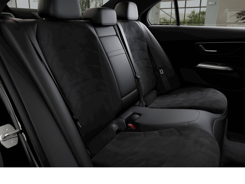 Mercedes-Benz E 300 2025