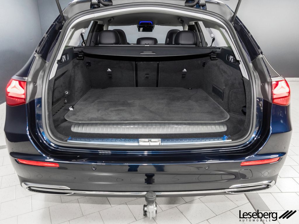 Mercedes-Benz E 300 2025