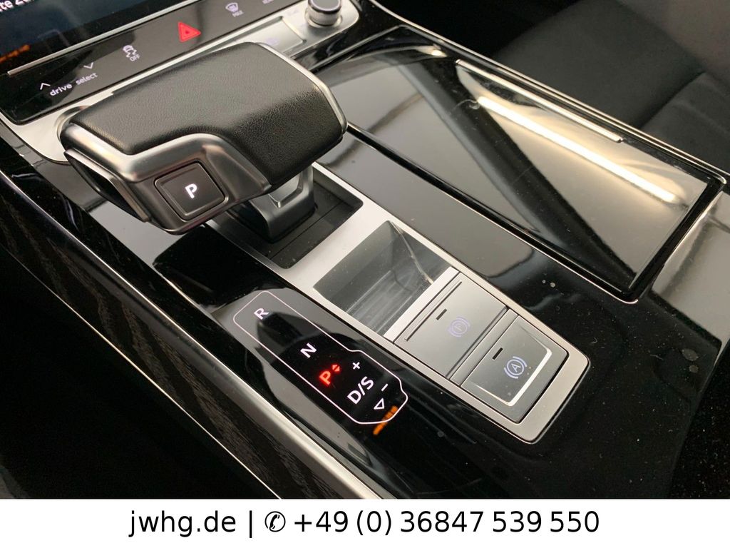 Audi A8 2023