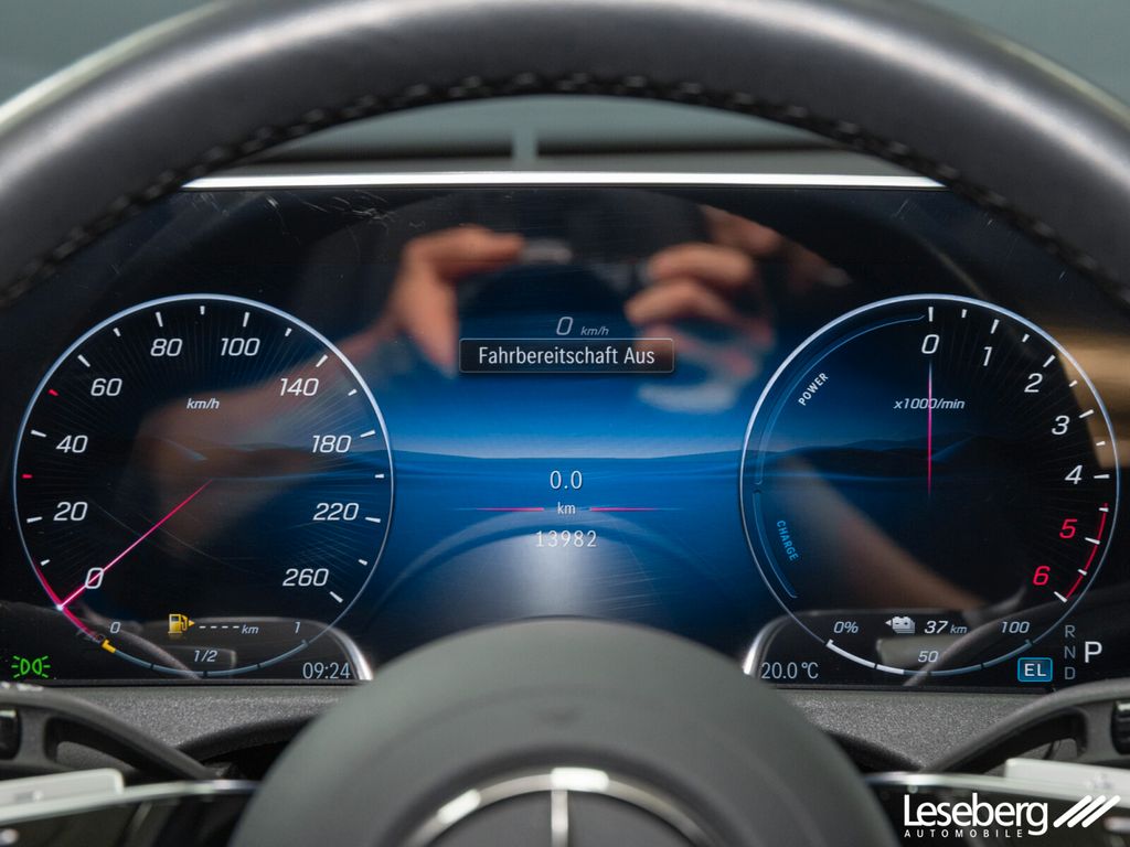 Mercedes-Benz E 300 2025