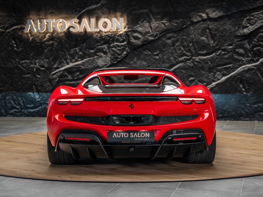 Ferrari 296 GTS 2024