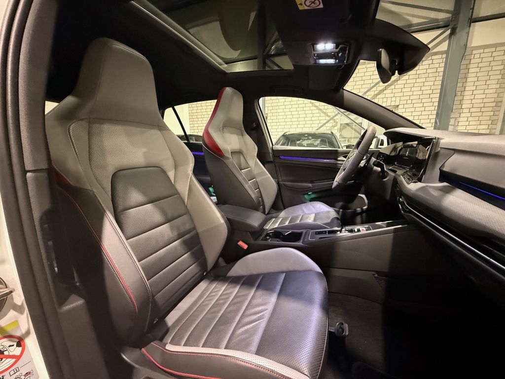 Volkswagen Golf 2021