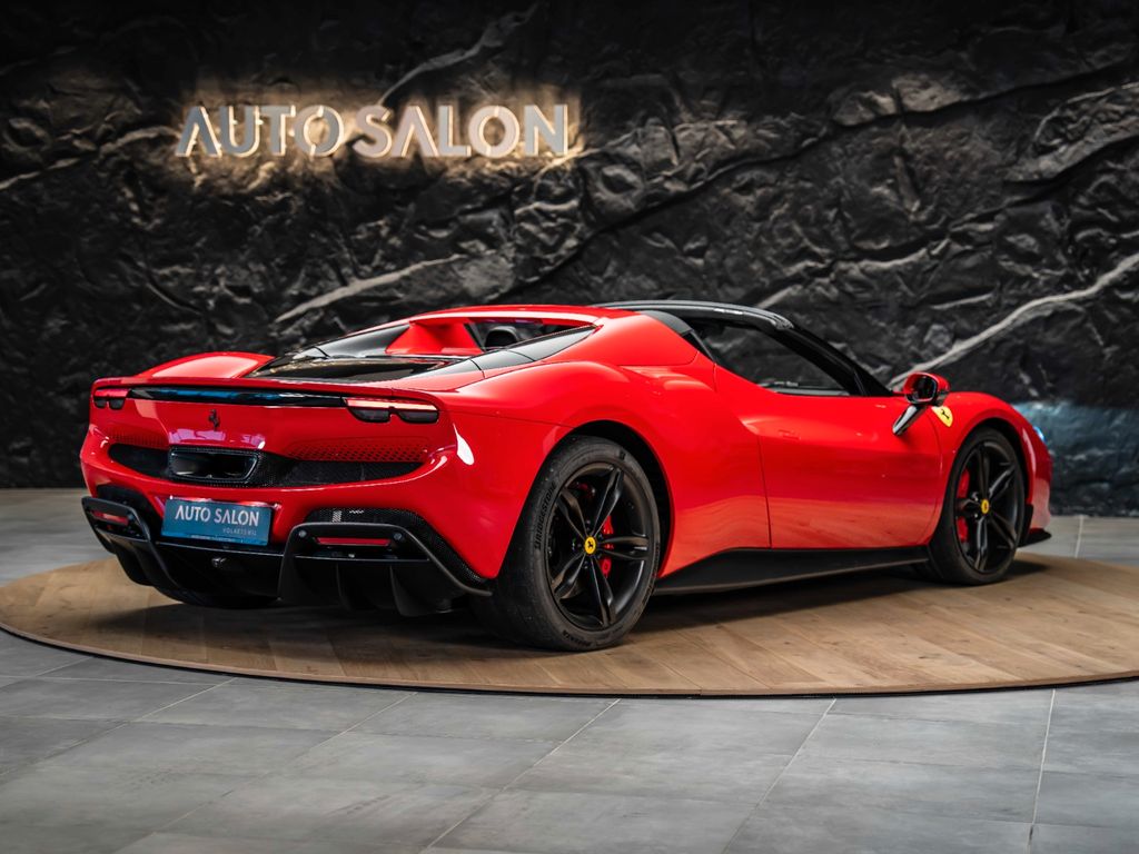 Ferrari 296 GTS 2024