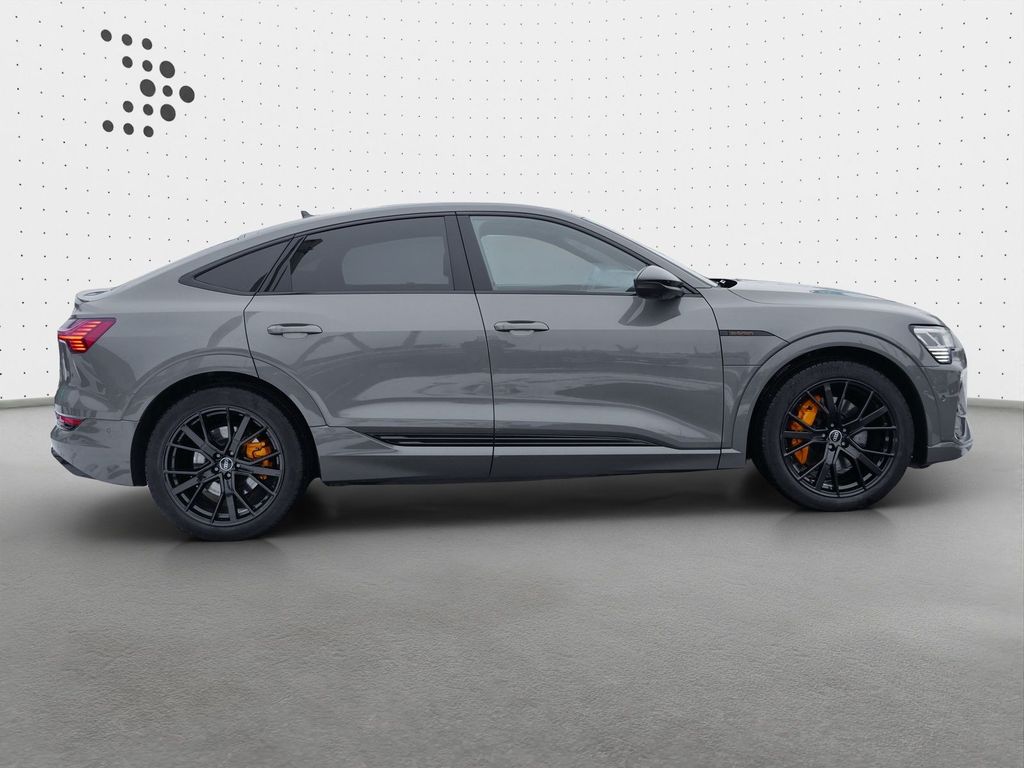 Audi e-tron 2022