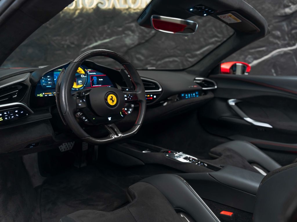 Ferrari 296 GTS 2024