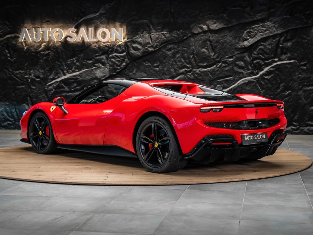 Ferrari 296 GTS 2024