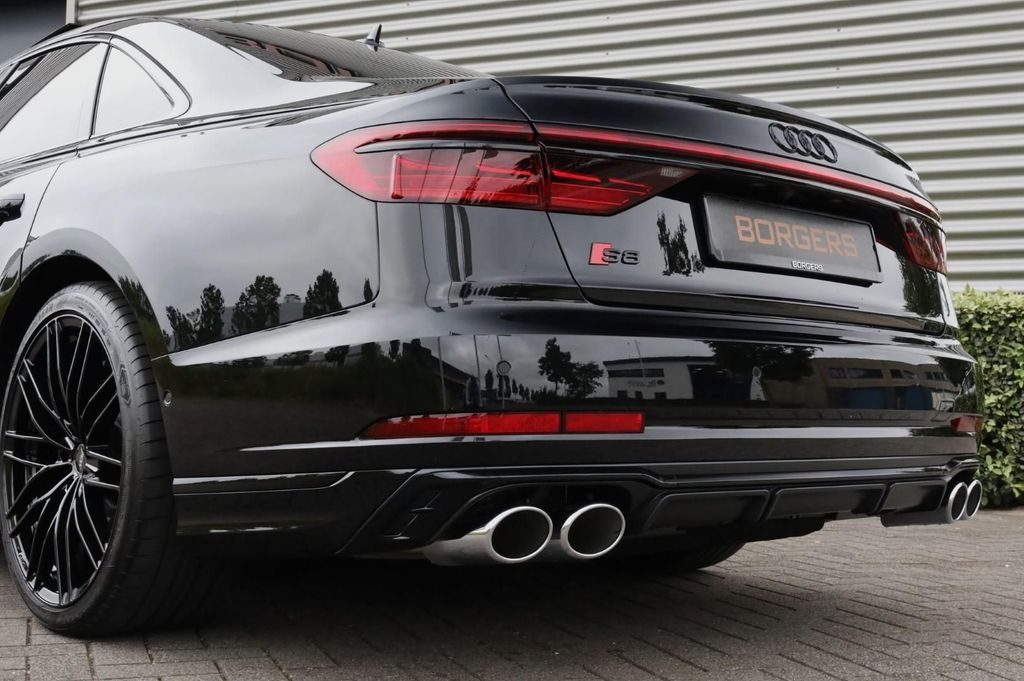 Audi S8 2024