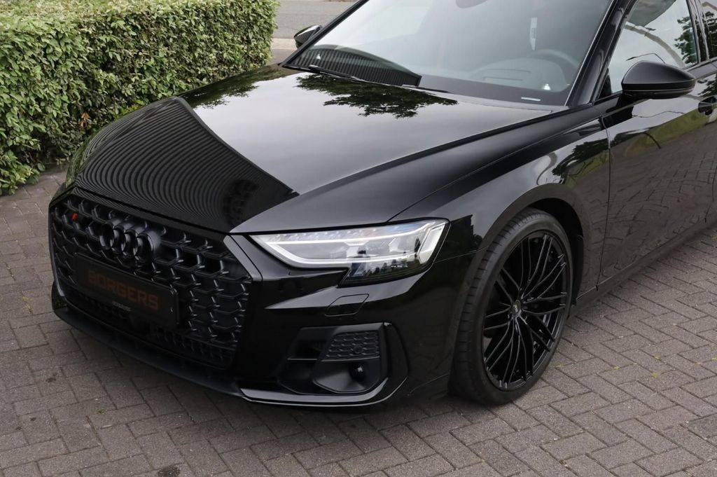 Audi S8 2024