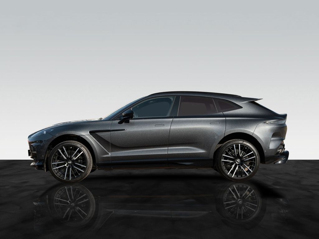 Aston Martin DBX 2023