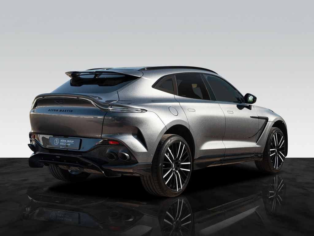 Aston Martin DBX 2023
