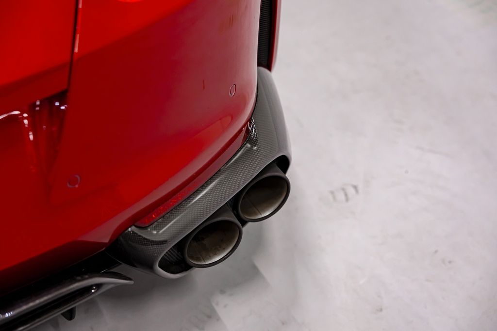 Ferrari 812 2021