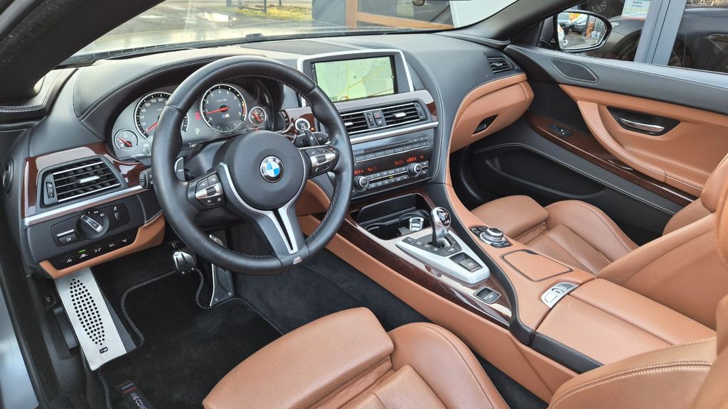 BMW M6 2013
