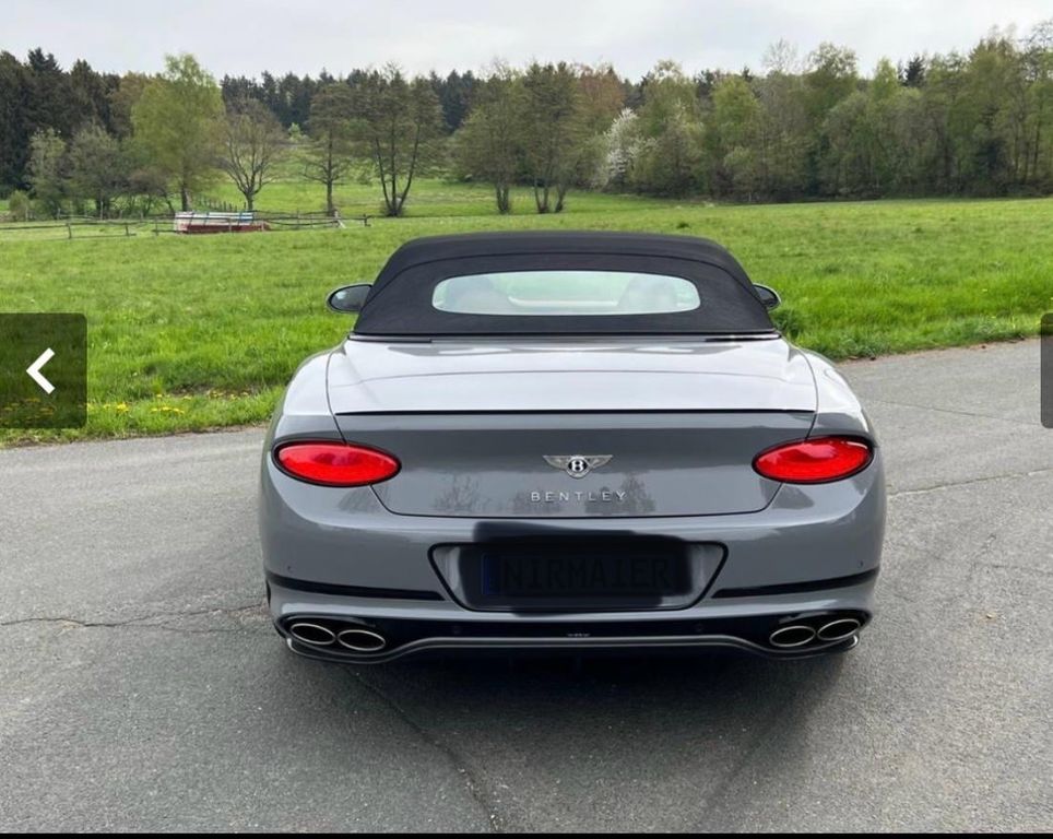 Bentley Continental GTC 2022