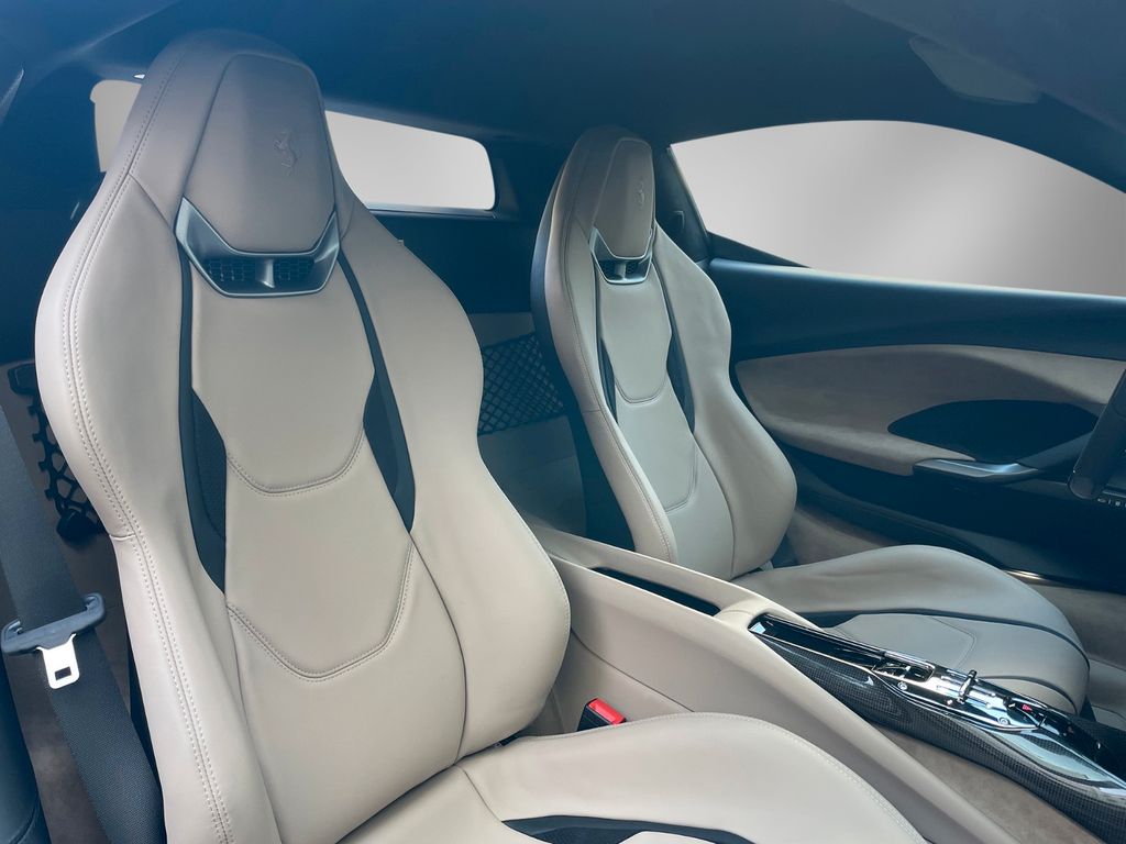 Ferrari 296 GTB 2024