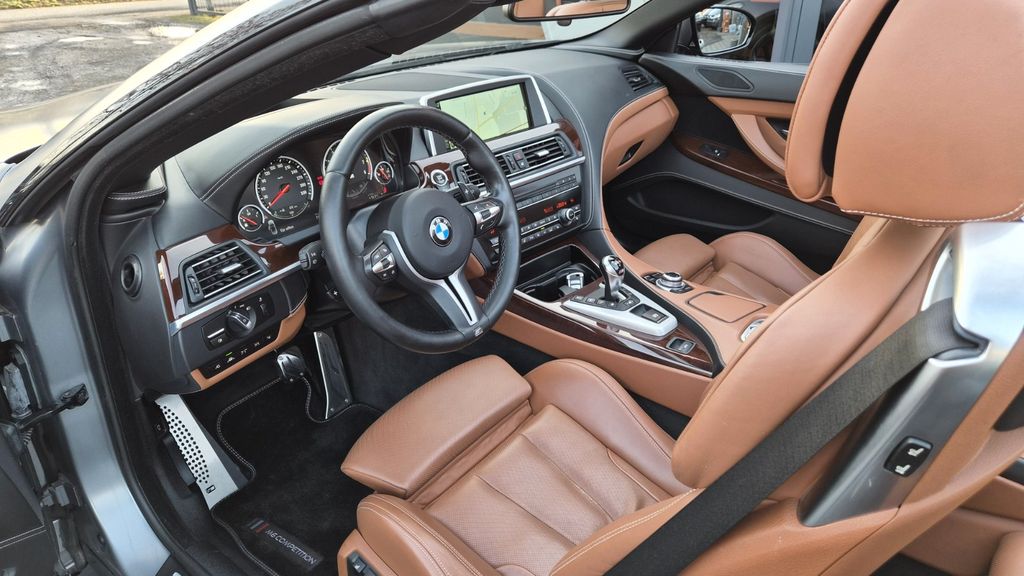 BMW M6 2013