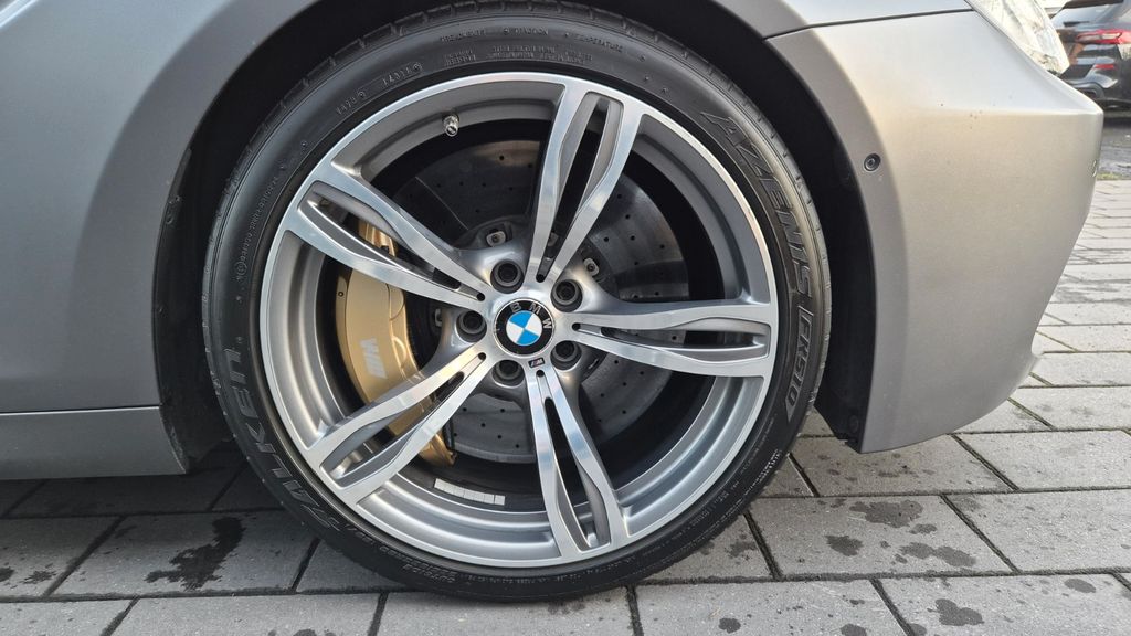 BMW M6 2013